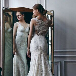 Petra Lace Wedding Gown - Willowby by Watters - Size 4